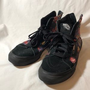 Super cute Vans high top sneakers Wm SZ US 7.5